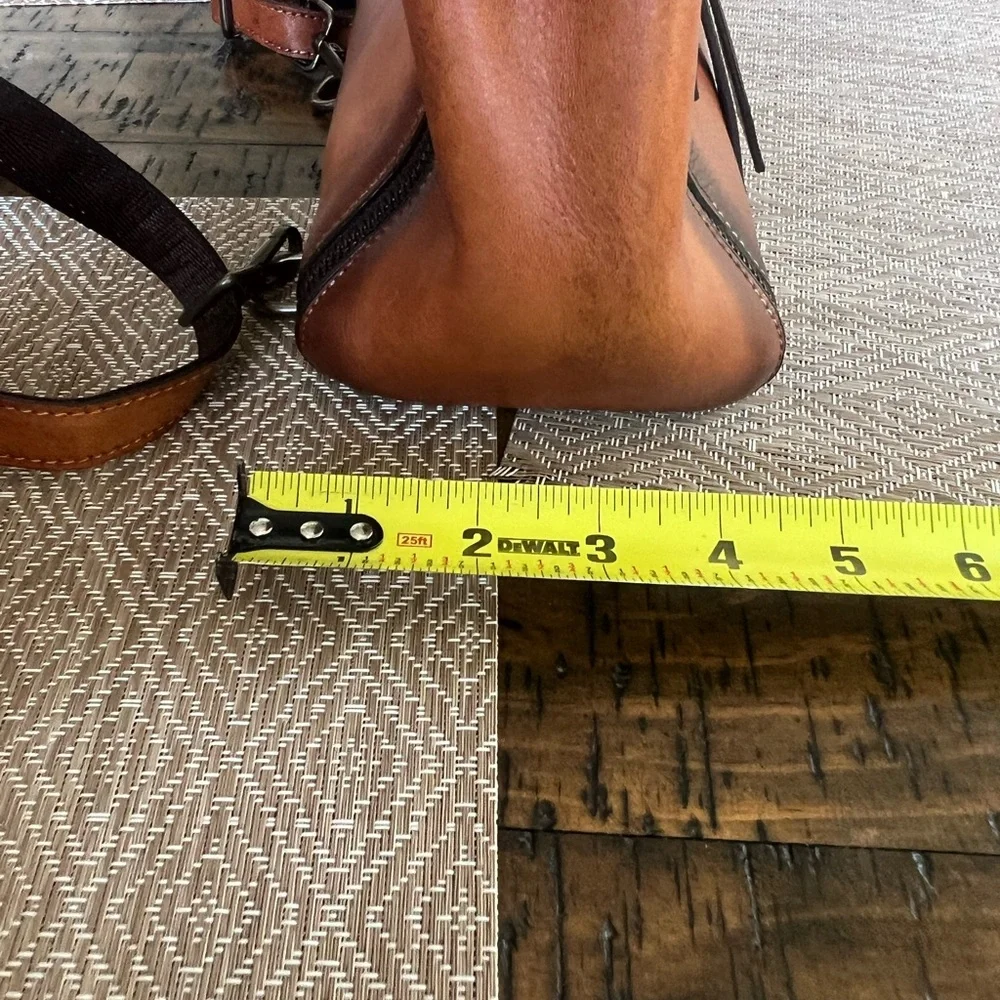 Women's Vintage Leather Backpack, New Buckle School Bag. - Picture 11 of 13